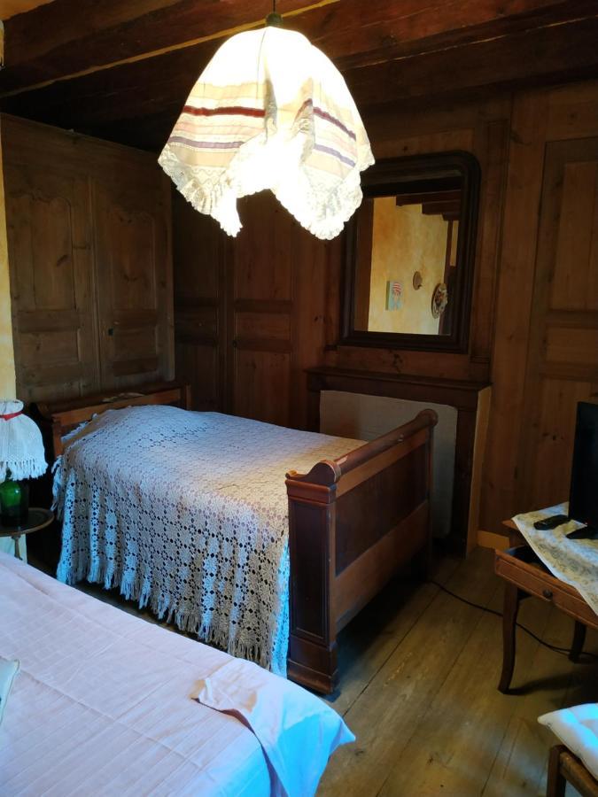 Auberge Paysanne Loubaresse  Bagian luar foto